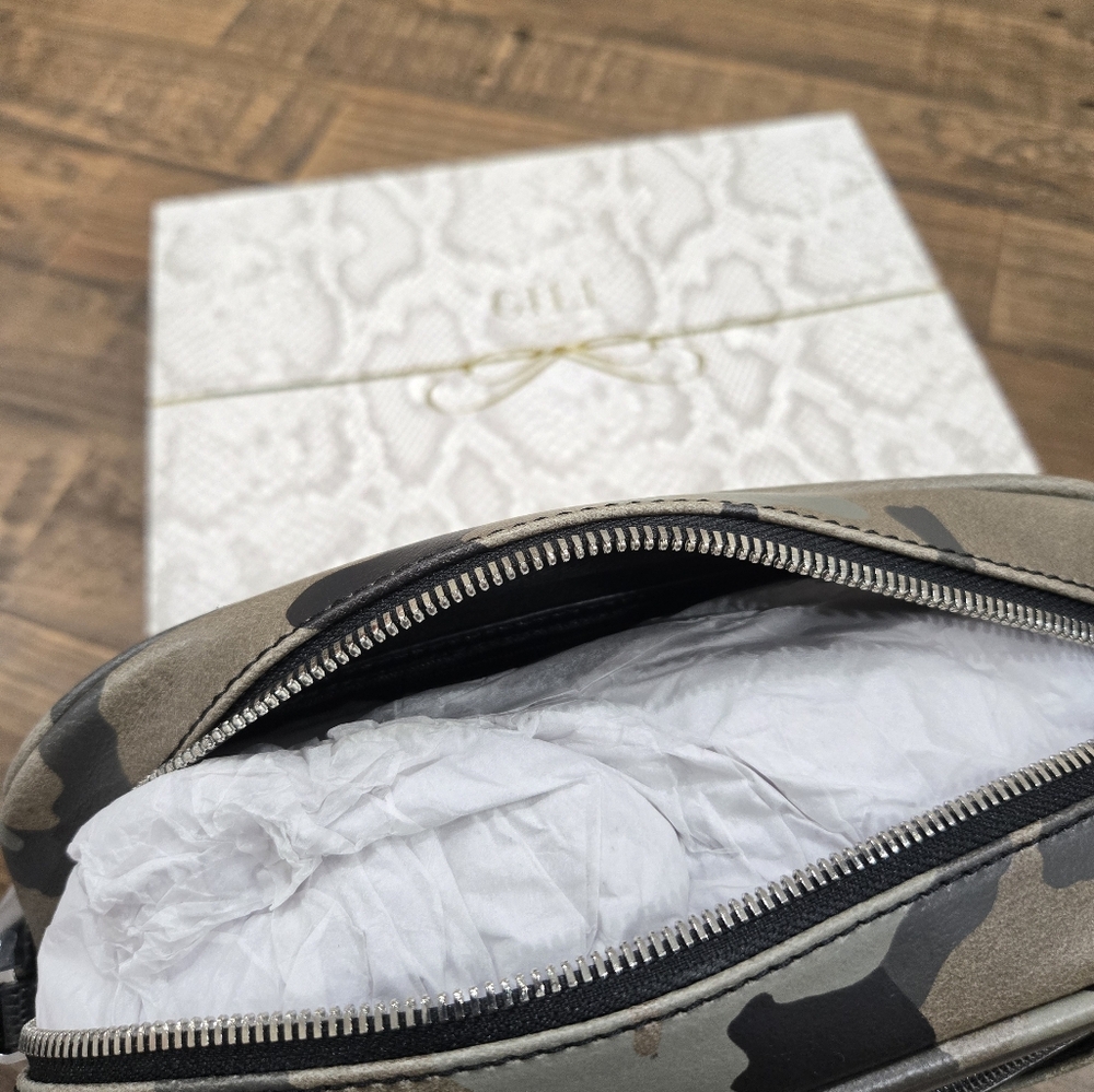G.I.L.I Leather Camo Crossbody w/ Slim Metallic Wallet - Picture 12 of 12